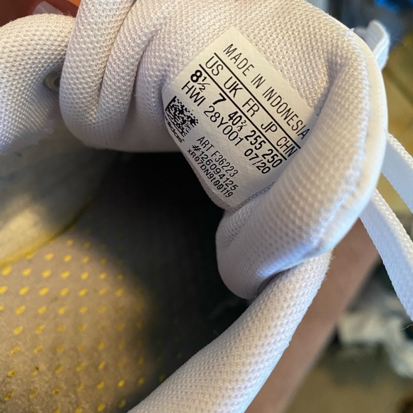 🤍ADIDAS SNEAKERS🤍 - Picture 5 of 5